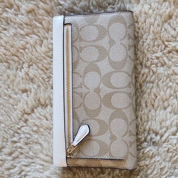 NWOT Coach Signature Tri-fold Long Leather Wallet 🩶🤎🎁 - Picture 4 of 15